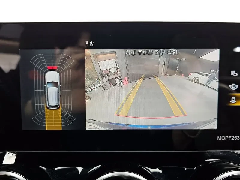 Mercedes-Benz GLC 220 D 4Matic, снимка 15 - Автомобили и джипове - 53826355