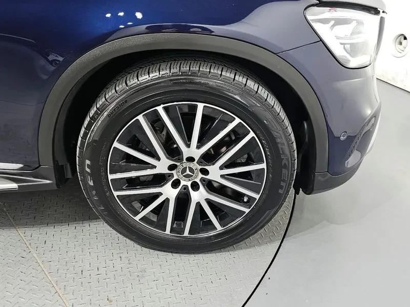 Mercedes-Benz GLC 220 D 4Matic, снимка 5 - Автомобили и джипове - 53826355