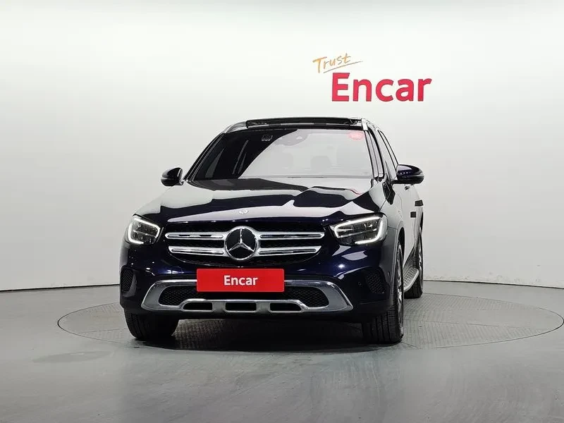 Mercedes-Benz GLC 220 D 4Matic, снимка 3 - Автомобили и джипове - 53826355