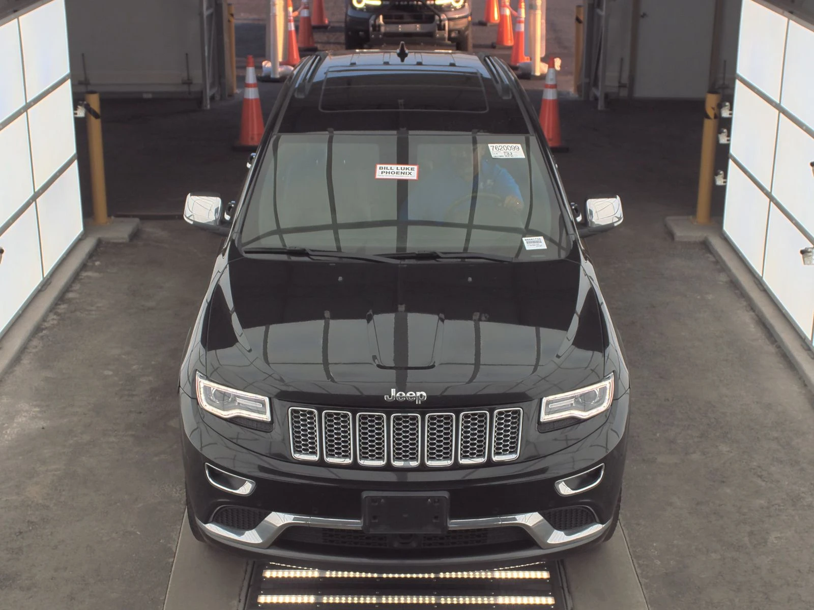Jeep Grand cherokee SUMMIT* 8ZF* ОБДУХ* ПАНО* ДИСТРОНИК* HARMAN* КАМЕР - изображение 2