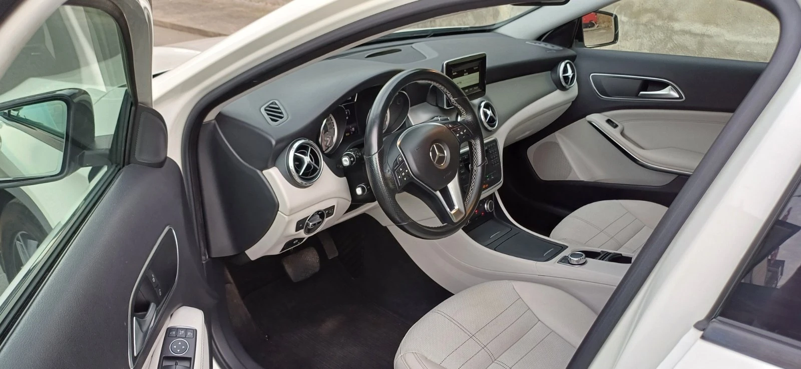 Mercedes-Benz GLA 200  - изображение 9