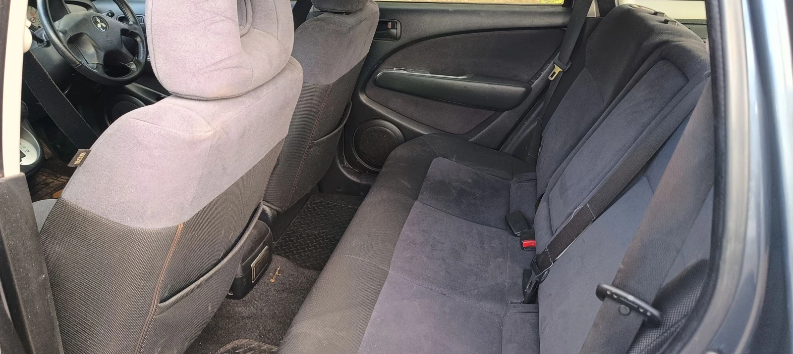 Mitsubishi Outlander 2.4i Gaz 4x4 Avtomat - изображение 10