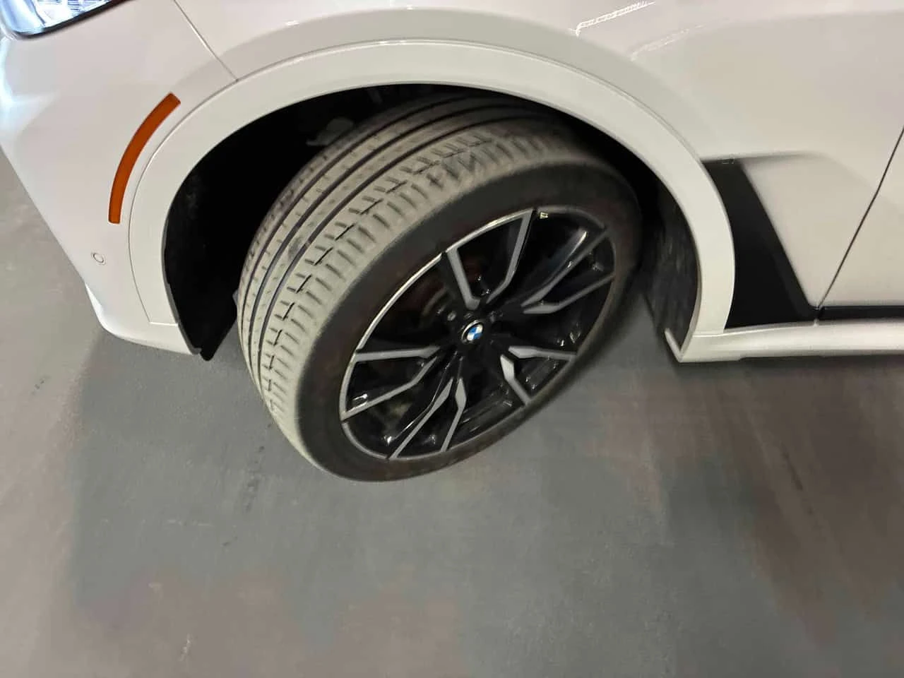 BMW X7 * xDrive40i * CARFAX * HARMAN * 7 МЕСТА* ОБДУХВАНЕ, снимка 7 - Автомобили и джипове - 54044472