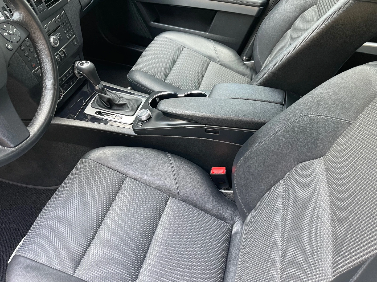 Mercedes-Benz GLK 280i#231KC#4MATIC#KATO HOB!, снимка 6 - Автомобили и джипове - 54235390