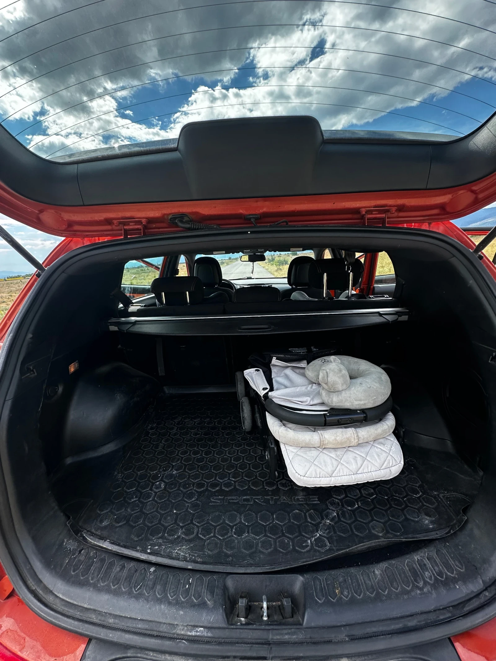 Kia Sportage 2.0CRDi AWD NAVI, снимка 11 - Автомобили и джипове - 55266876
