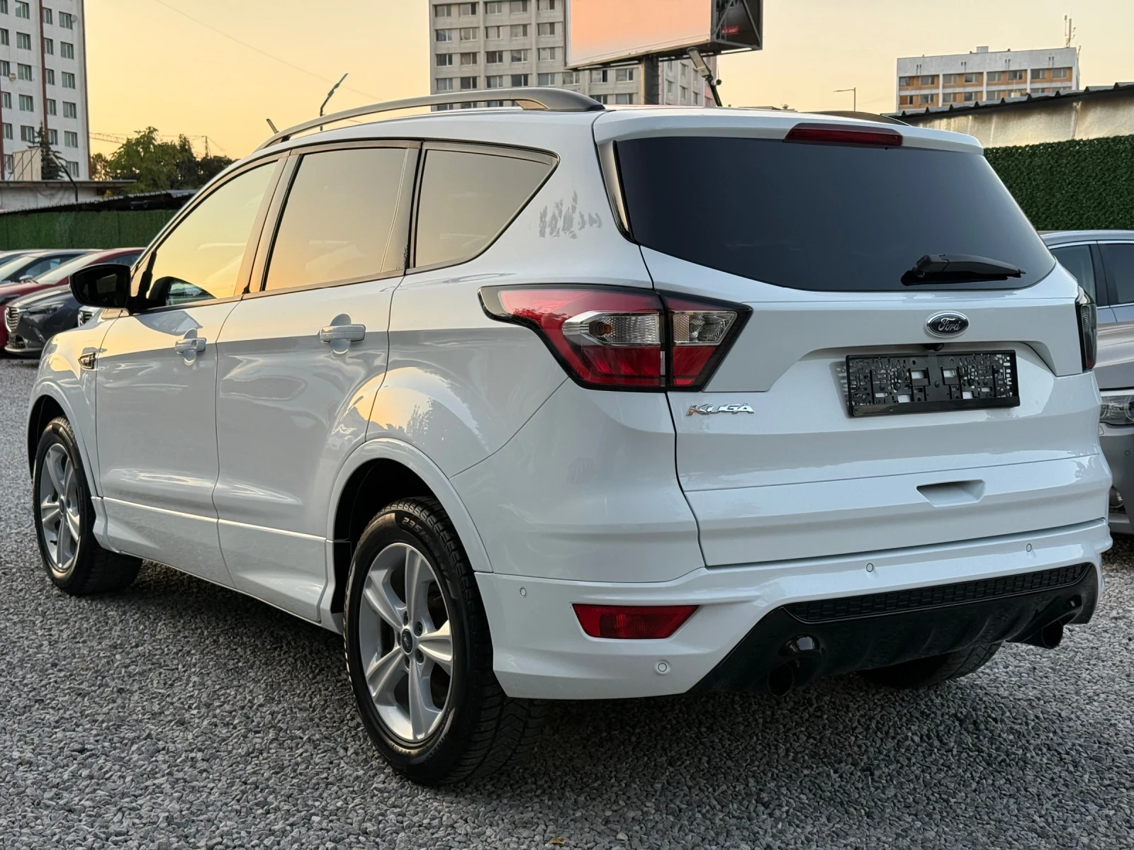 Ford Kuga 1.5EcoBoost/ST-line/150hp/Distronic/FULL, снимка 5 - Автомобили и джипове - 55546676