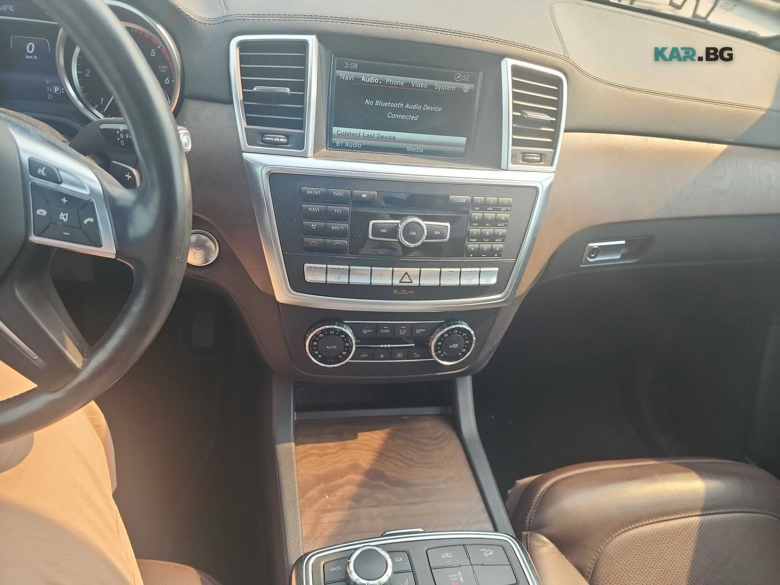 Mercedes-Benz ML 350 AMG* BLUETEC* HARMAN* ОБДУХ* 360* PANO, снимка 9 - Автомобили и джипове - 55748390