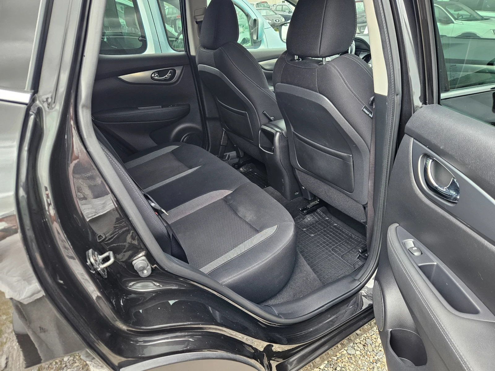 Nissan Qashqai TEKNA, снимка 8 - Автомобили и джипове - 55791954