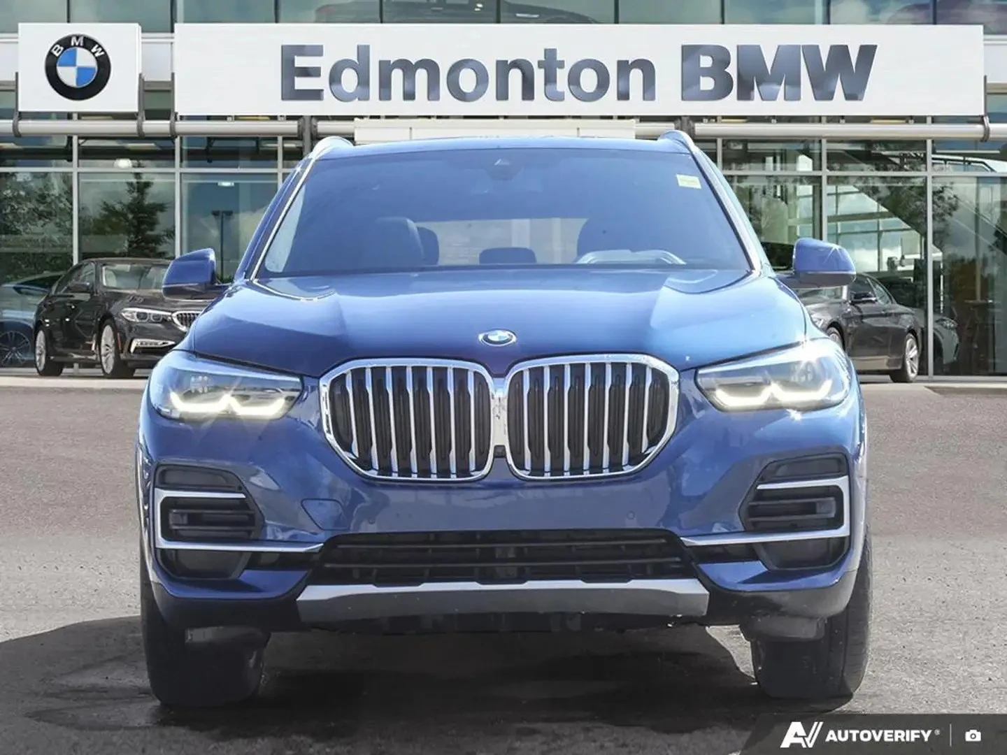 BMW X5 xDrive40i* Glass Controls* Premium Essential, снимка 2 - Автомобили и джипове - 55971944