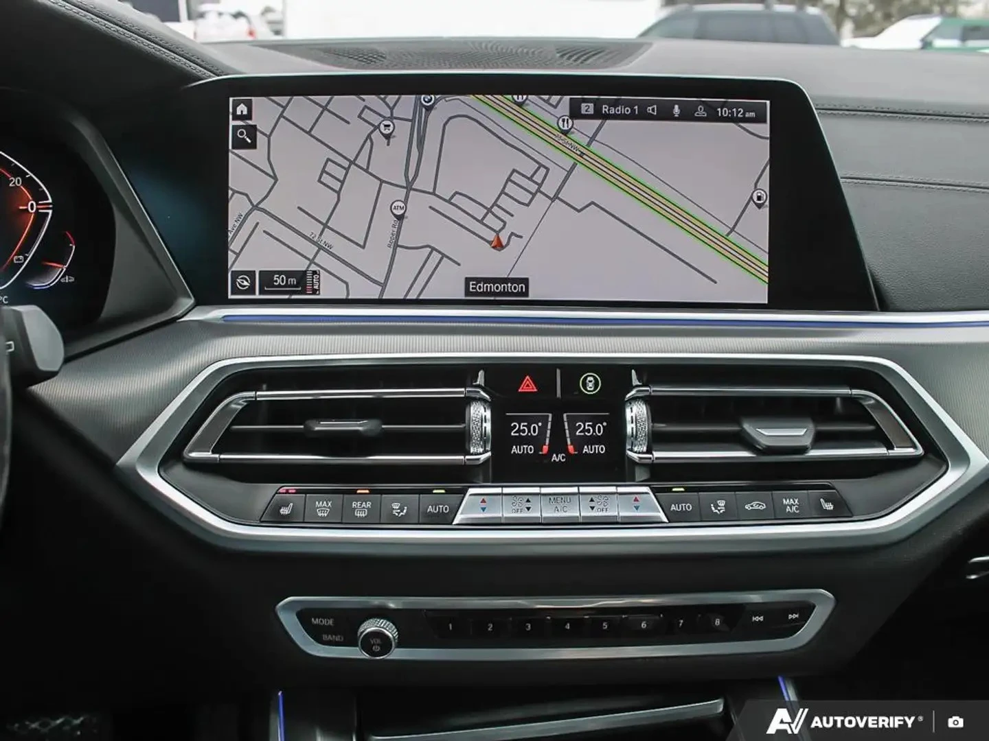 BMW X5 xDrive40i* Glass Controls* Premium Essential, снимка 14 - Автомобили и джипове - 55971944