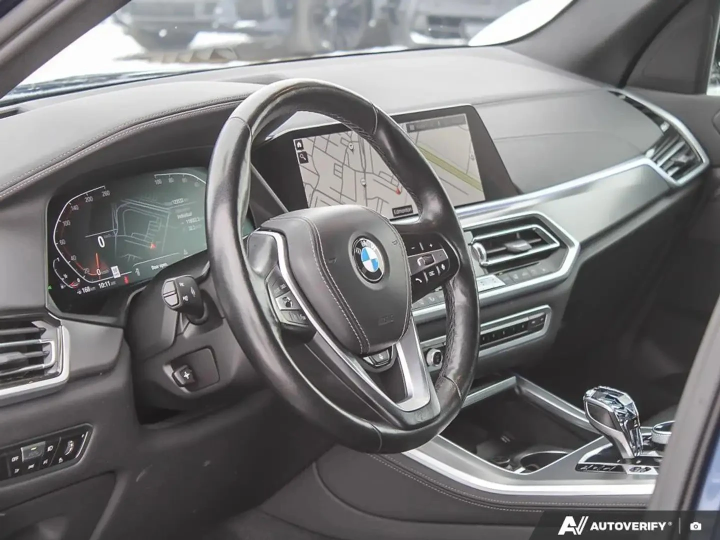 BMW X5 xDrive40i* Glass Controls* Premium Essential, снимка 10 - Автомобили и джипове - 55971944