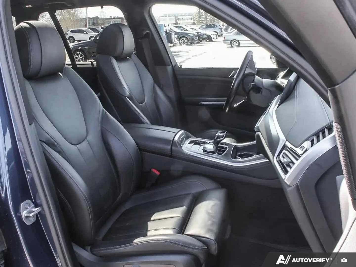 BMW X5 xDrive40i* Glass Controls* Premium Essential, снимка 15 - Автомобили и джипове - 55971944