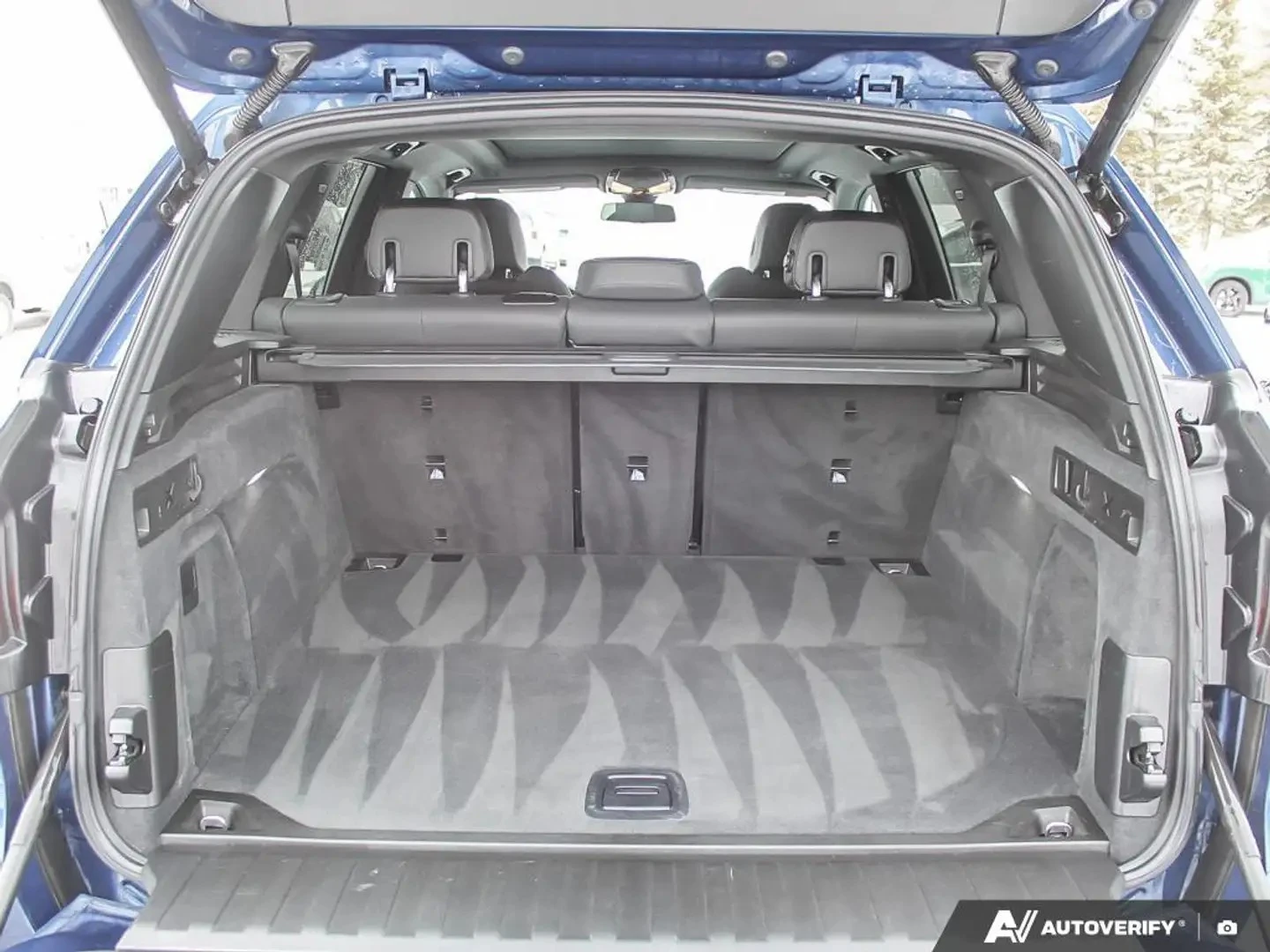 BMW X5 xDrive40i* Glass Controls* Premium Essential, снимка 8 - Автомобили и джипове - 55971944