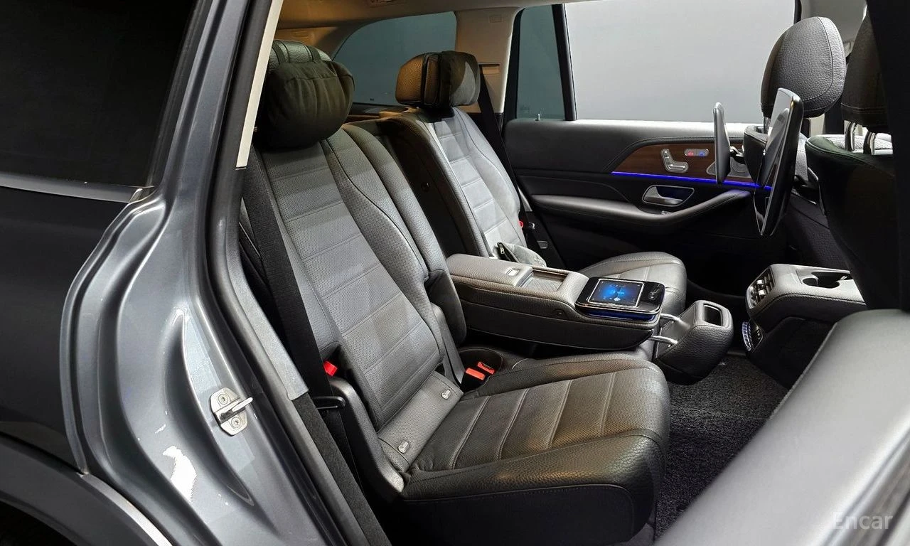 Mercedes-Benz GLS 400 AMG* LINE* BURMESTER* ОБДУХВАНЕ* ДИСТРОНИК* МАСАЖ*, снимка 16 - Автомобили и джипове - 56196324