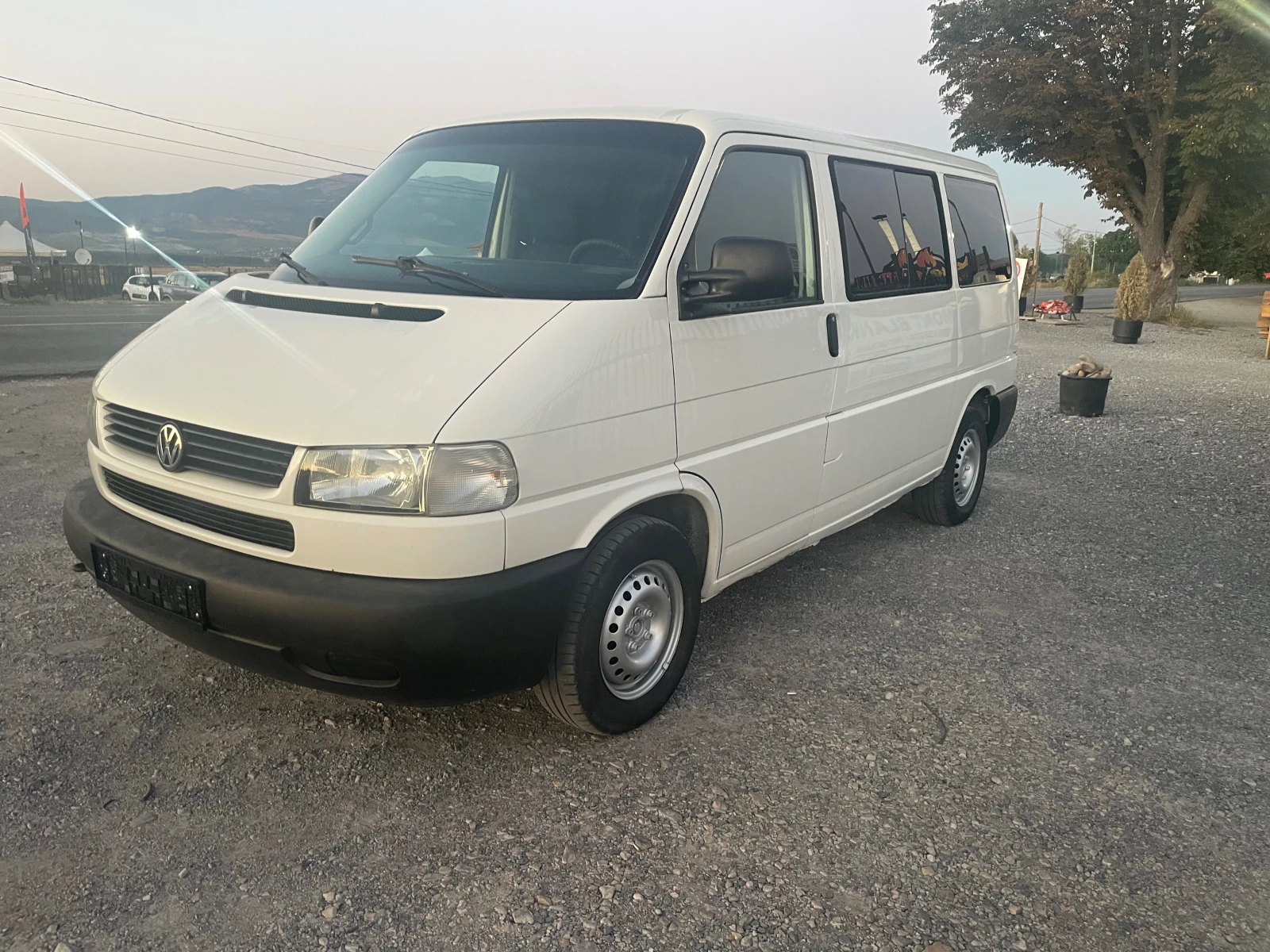 VW Transporter 1.9TDI-9МЕСТЕН - изображение 5