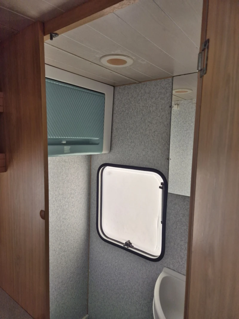 Каравана TEC 340 Т, снимка 10 - Каравани и кемпери - 53187945