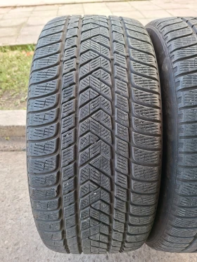      285/40R22