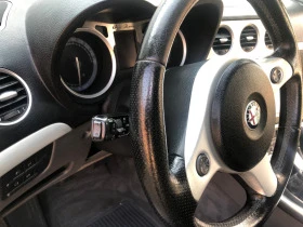 Alfa Romeo Brera 2.4 jtdm- 250кс РЕГИСТРИРАН, снимка 11