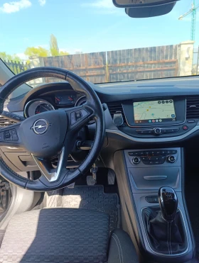 Opel Astra Sport tourer, снимка 11