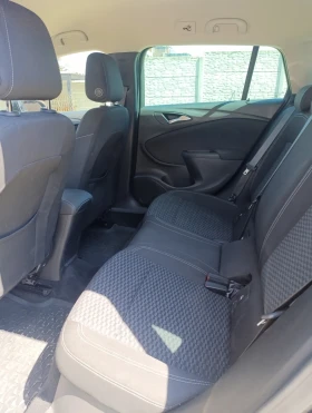 Opel Astra Sport tourer, снимка 12