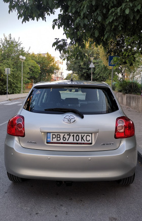 Toyota Auris 1.6 VVTi Газ/Бензин, снимка 2