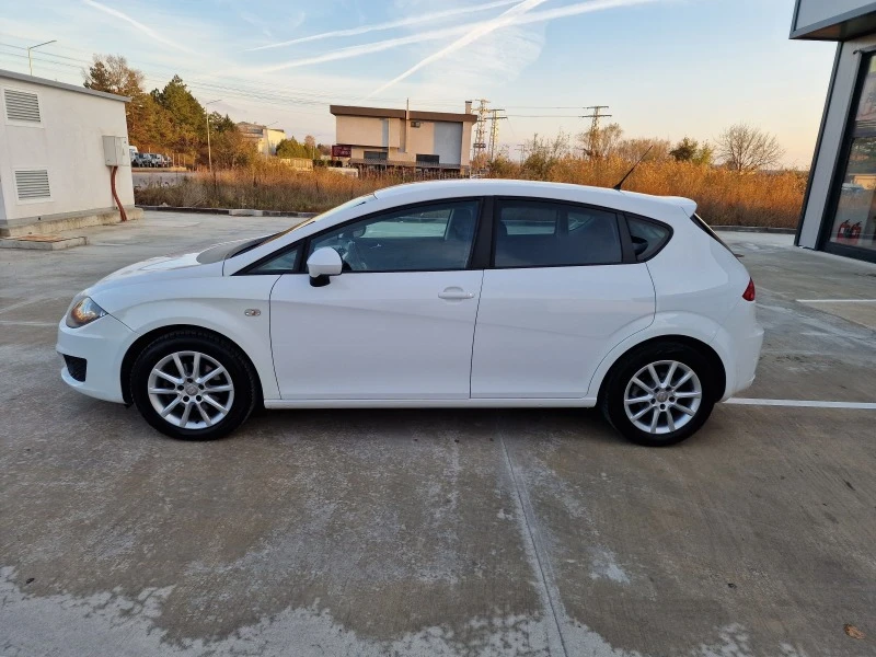 Seat Leon 2.0tdi 140k.c. Обслужена / Euro 5 /Facelift, снимка 8 - Автомобили и джипове - 38658843