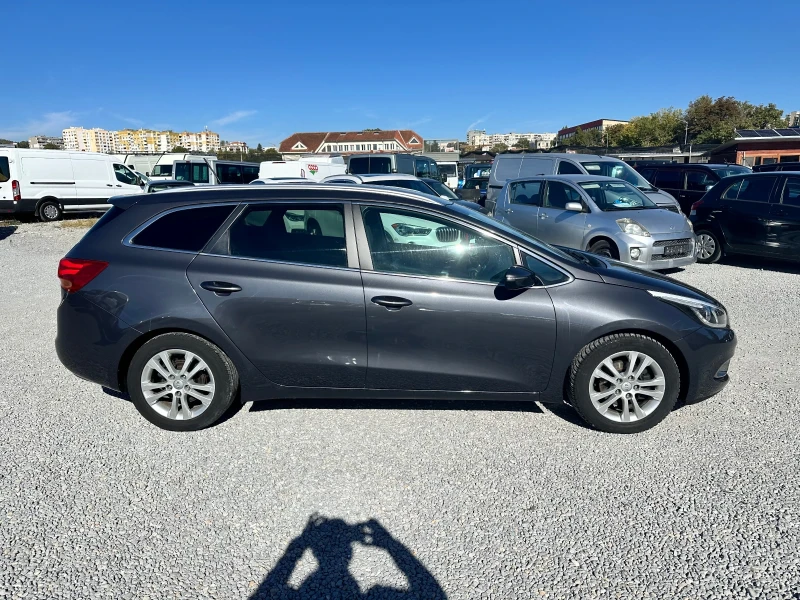 Kia Ceed 1.6 crdi, снимка 4 - Автомобили и джипове - 47446682