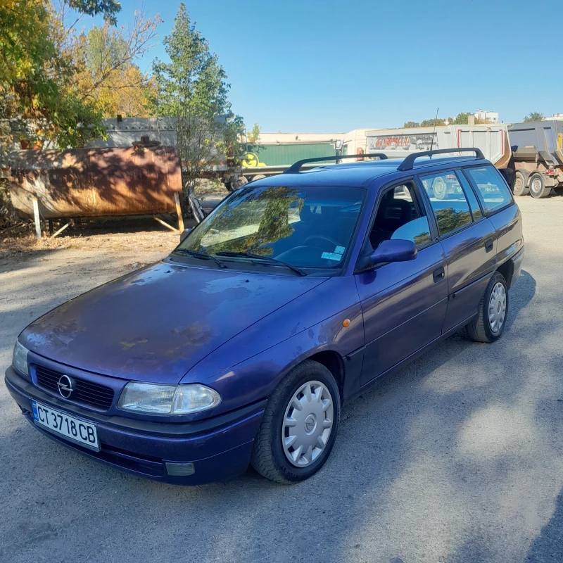 Opel Astra 1.4.клима., снимка 1 - Автомобили и джипове - 47655428