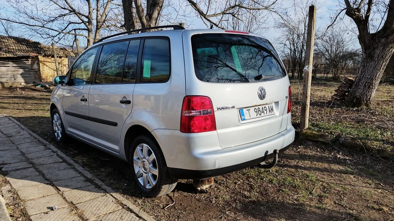 VW Touran 1.9 105, снимка 7 - Автомобили и джипове - 49418229