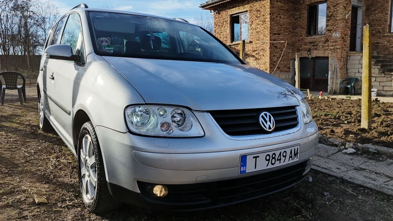 VW Touran 1.9 105, снимка 16 - Автомобили и джипове - 49418229