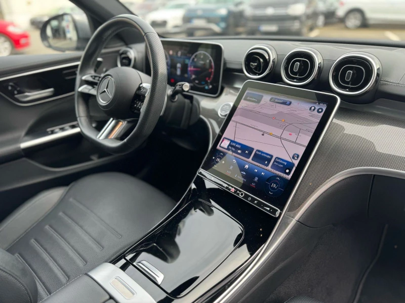 Mercedes-Benz C 220 AMG/197HP/CAM/DISTRONIC/NAVI/AMBI/KLESS/424v, снимка 13 - Автомобили и джипове - 50286589