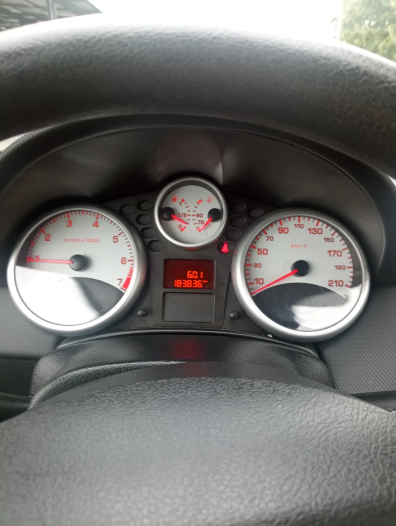 Peugeot 207 LPG, снимка 9 - Автомобили и джипове - 51865784