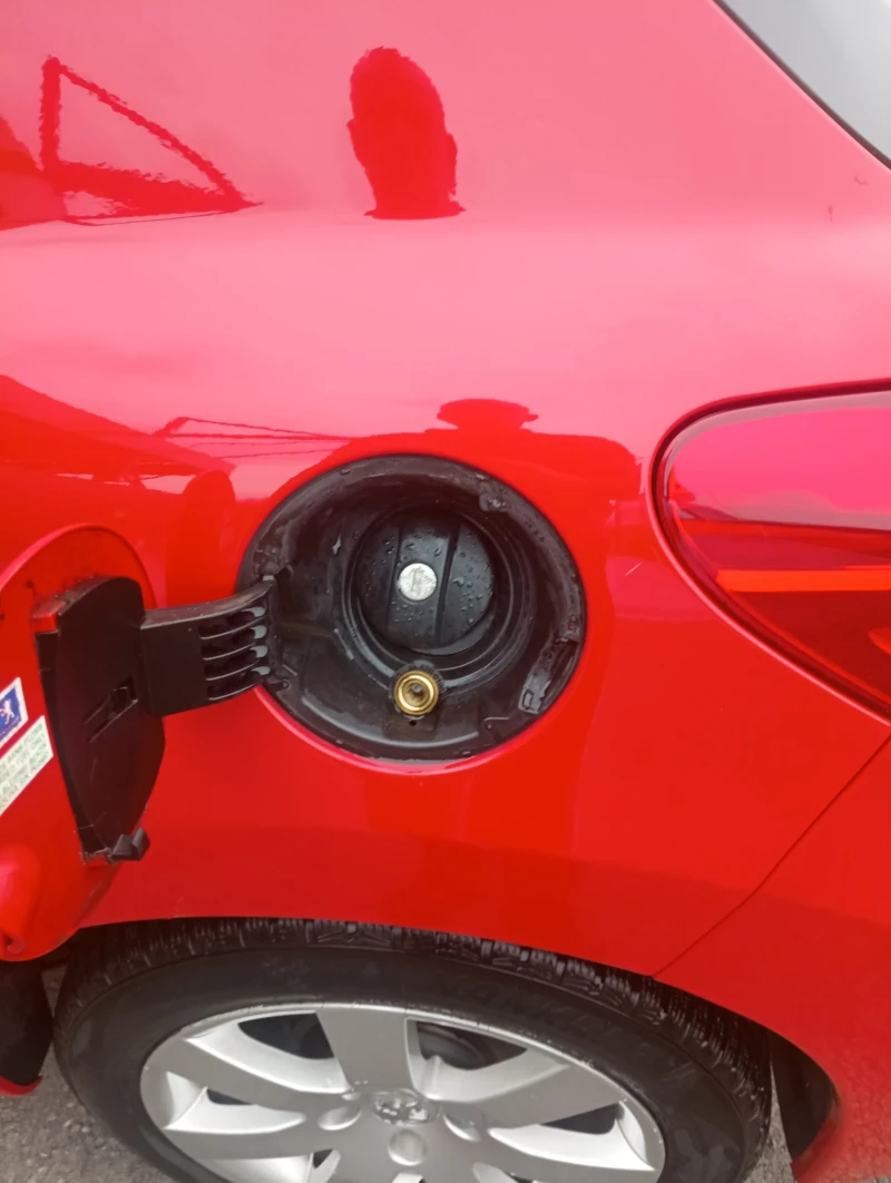 Peugeot 207 LPG, снимка 14 - Автомобили и джипове - 51865784