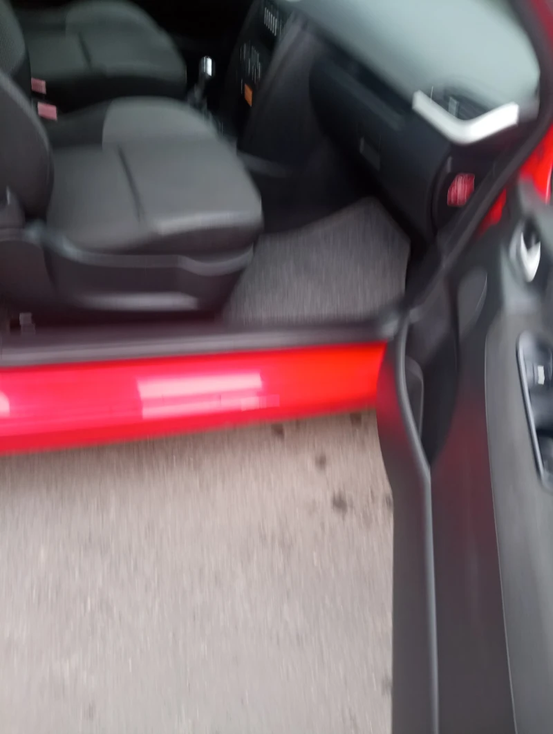 Peugeot 207 LPG, снимка 8 - Автомобили и джипове - 51865784