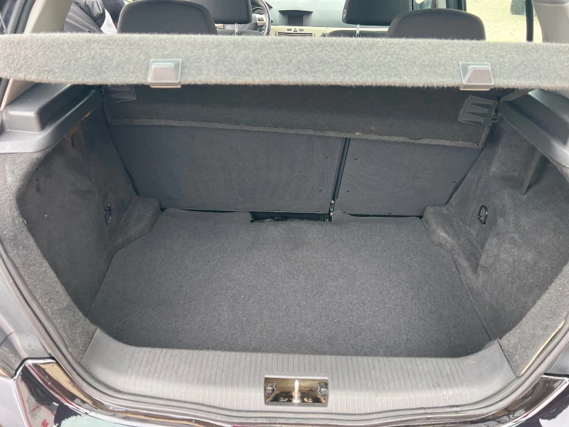 Opel Astra 1.6i-116p.s/Facelift-Hatchback, снимка 12 - Автомобили и джипове - 52111929