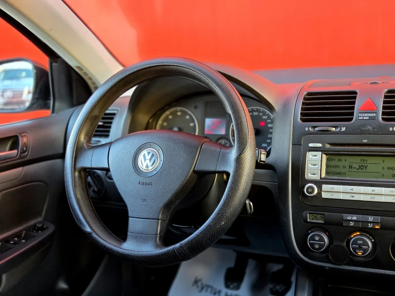 VW Golf 1.6i Нов внос, снимка 9 - Автомобили и джипове - 52989609