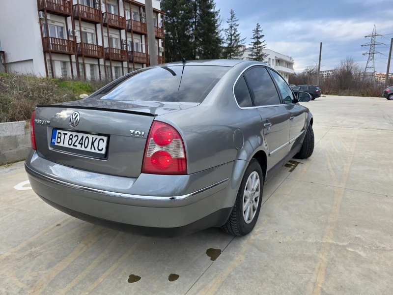 VW Passat VW Passat 1.9TDI Highline, снимка 7 - Автомобили и джипове - 53012922