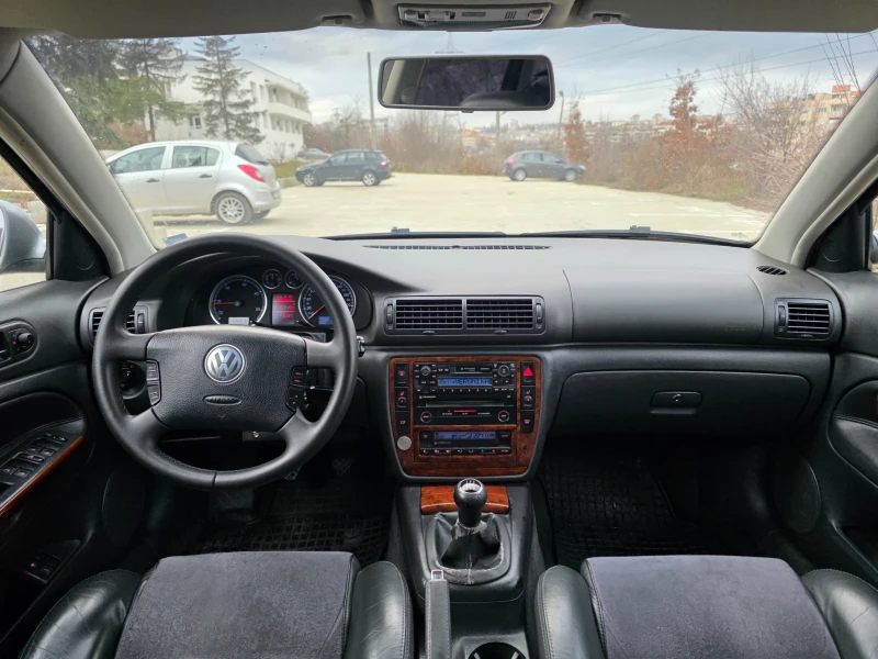 VW Passat VW Passat 1.9TDI Highline, снимка 13 - Автомобили и джипове - 53012922