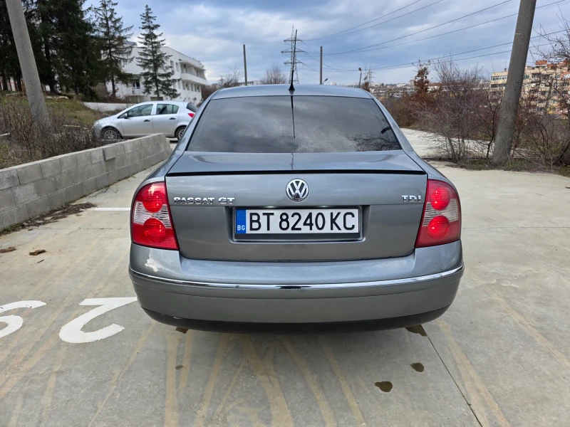VW Passat VW Passat 1.9TDI Highline, снимка 8 - Автомобили и джипове - 53012922