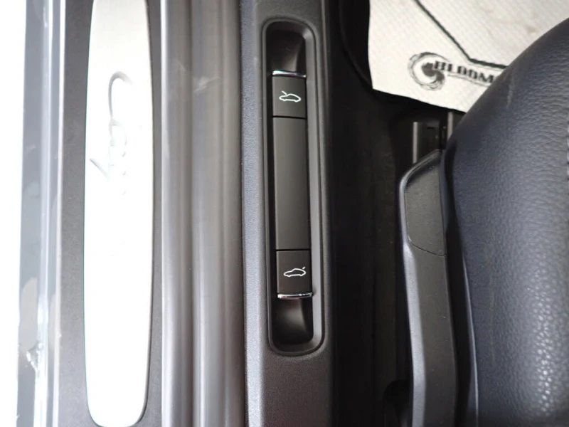 Porsche Cayman 718* RWD* АвтоКредит* (ЦЕНА ДО БГ), снимка 9 - Автомобили и джипове - 53384606