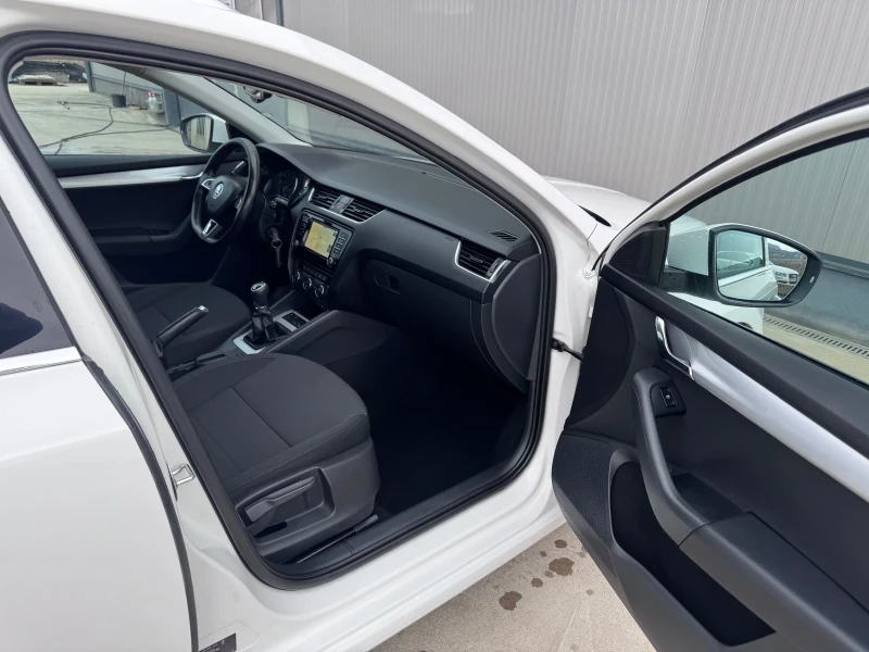 Skoda Octavia 2.0 TDI 150 PS 4X4 EVRO 6, снимка 13 - Автомобили и джипове - 53572095