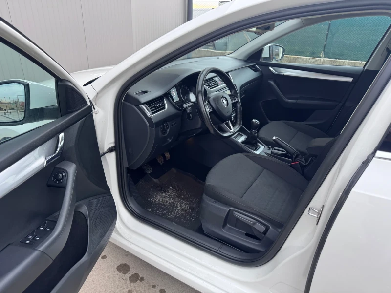 Skoda Octavia 2.0 TDI 150 PS 4X4 EVRO 6, снимка 11 - Автомобили и джипове - 53572095