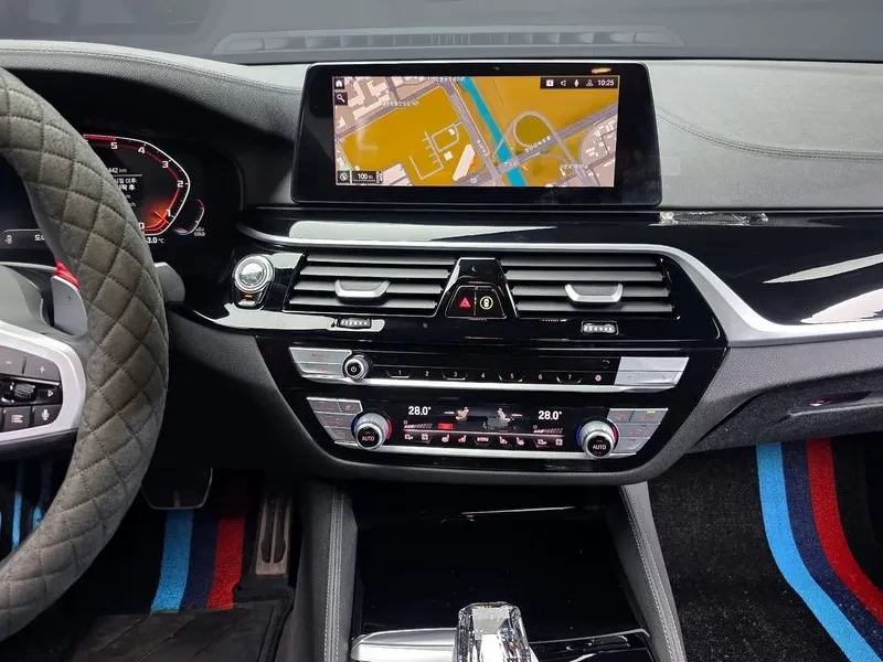 BMW 520 d-MSport - САМО 30% АВАНС, снимка 14 - Автомобили и джипове - 55740800