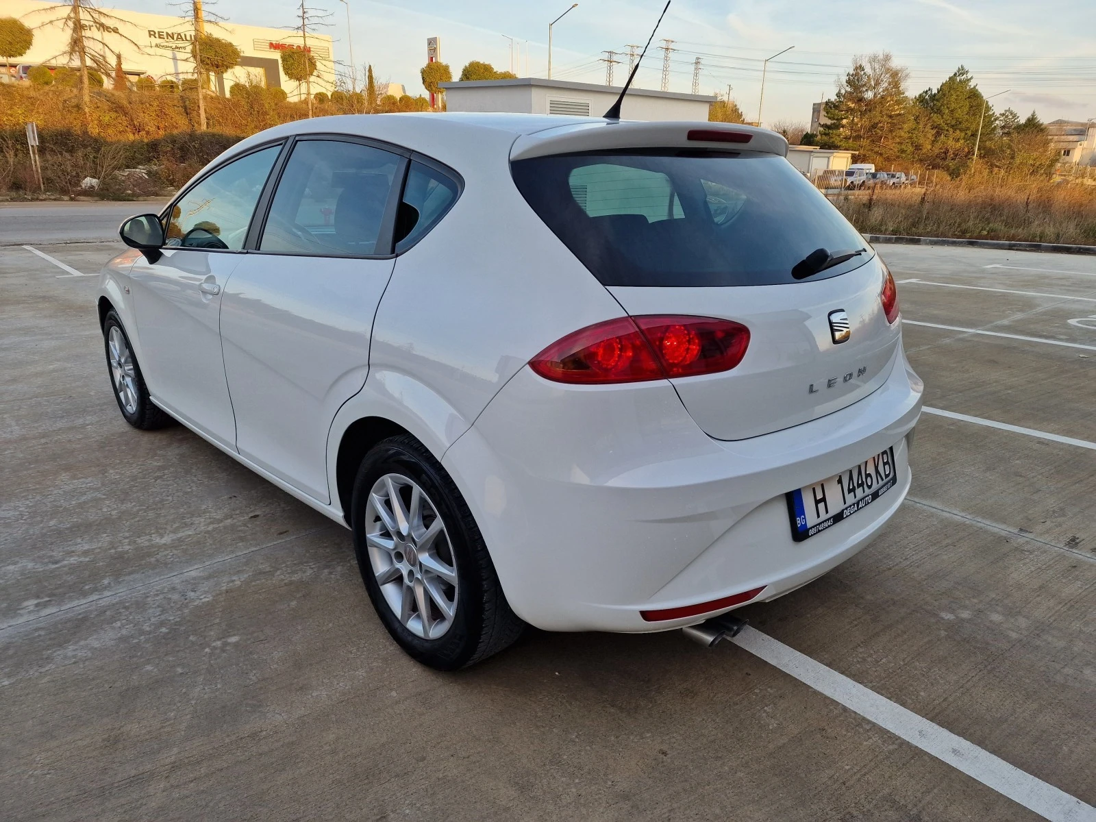 Seat Leon 2.0tdi 140k.c. Обслужена / Euro 5 /Facelift - изображение 7