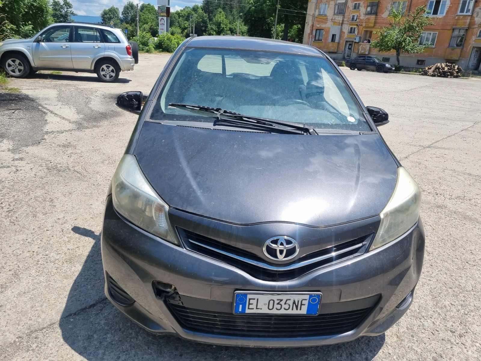 Toyota Yaris 1.0benzin-69ks-2013god - изображение 3