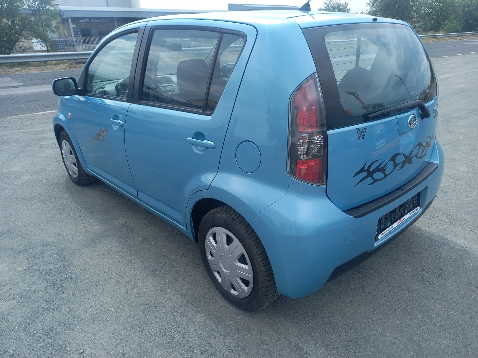 Daihatsu Sirion 1.3 КЛИМА ТОП СЪСТОЯНИЕ  91000 КМ. - изображение 6