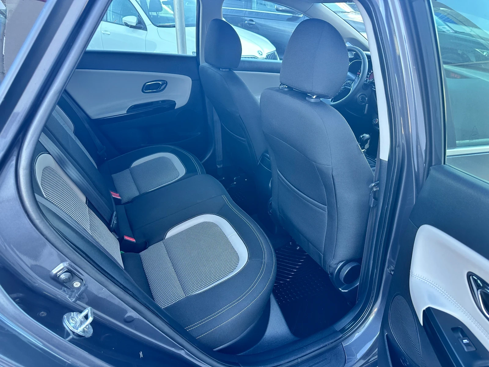 Kia Ceed 1.6 crdi | Mobile.bg — изображение 12