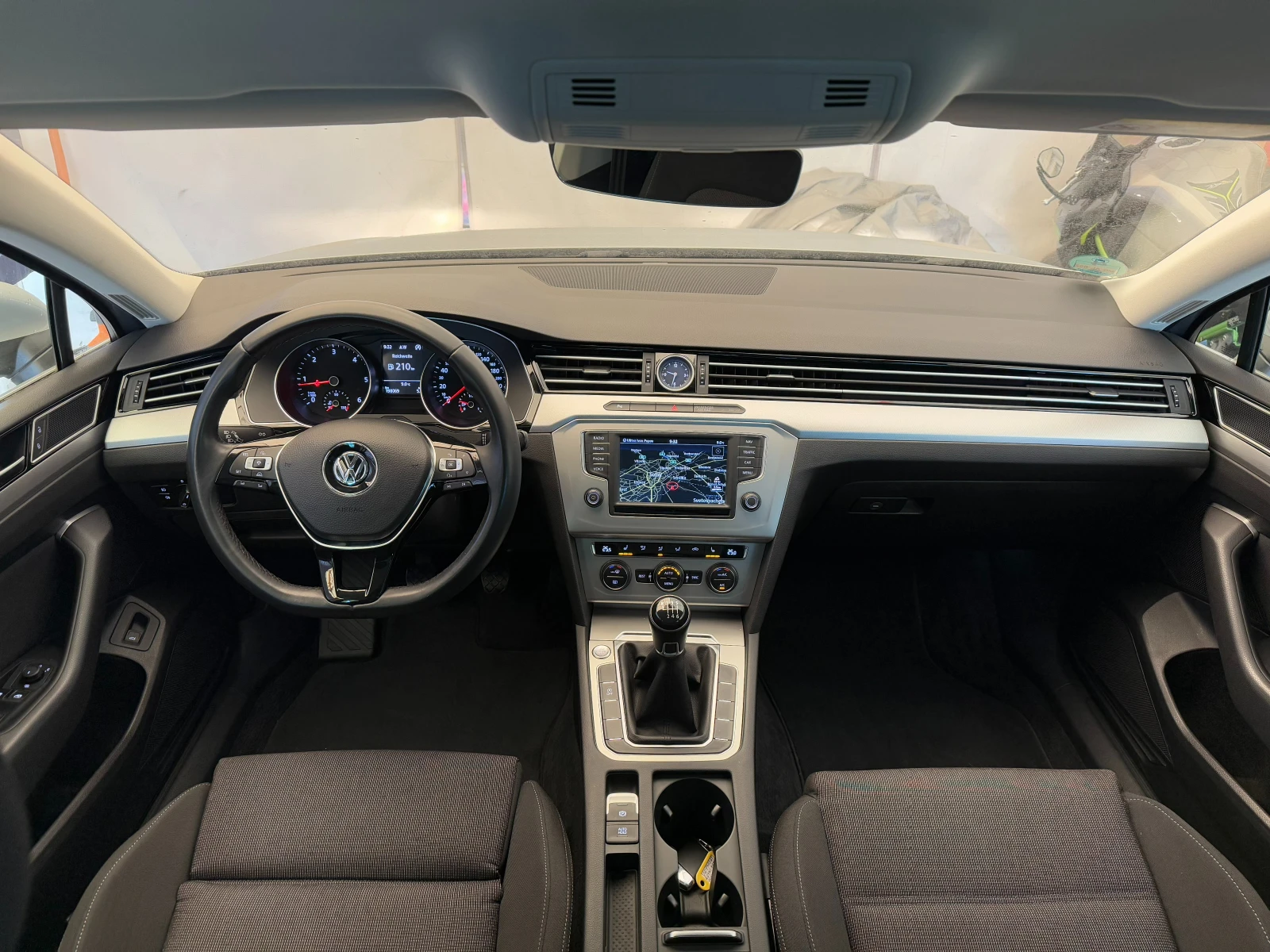 VW Passat 2.0TDI* 150к.с* СЕРВИЗНА КНИЖКА С ПЪЛНА ИСТОРИЯ В  - изображение 10