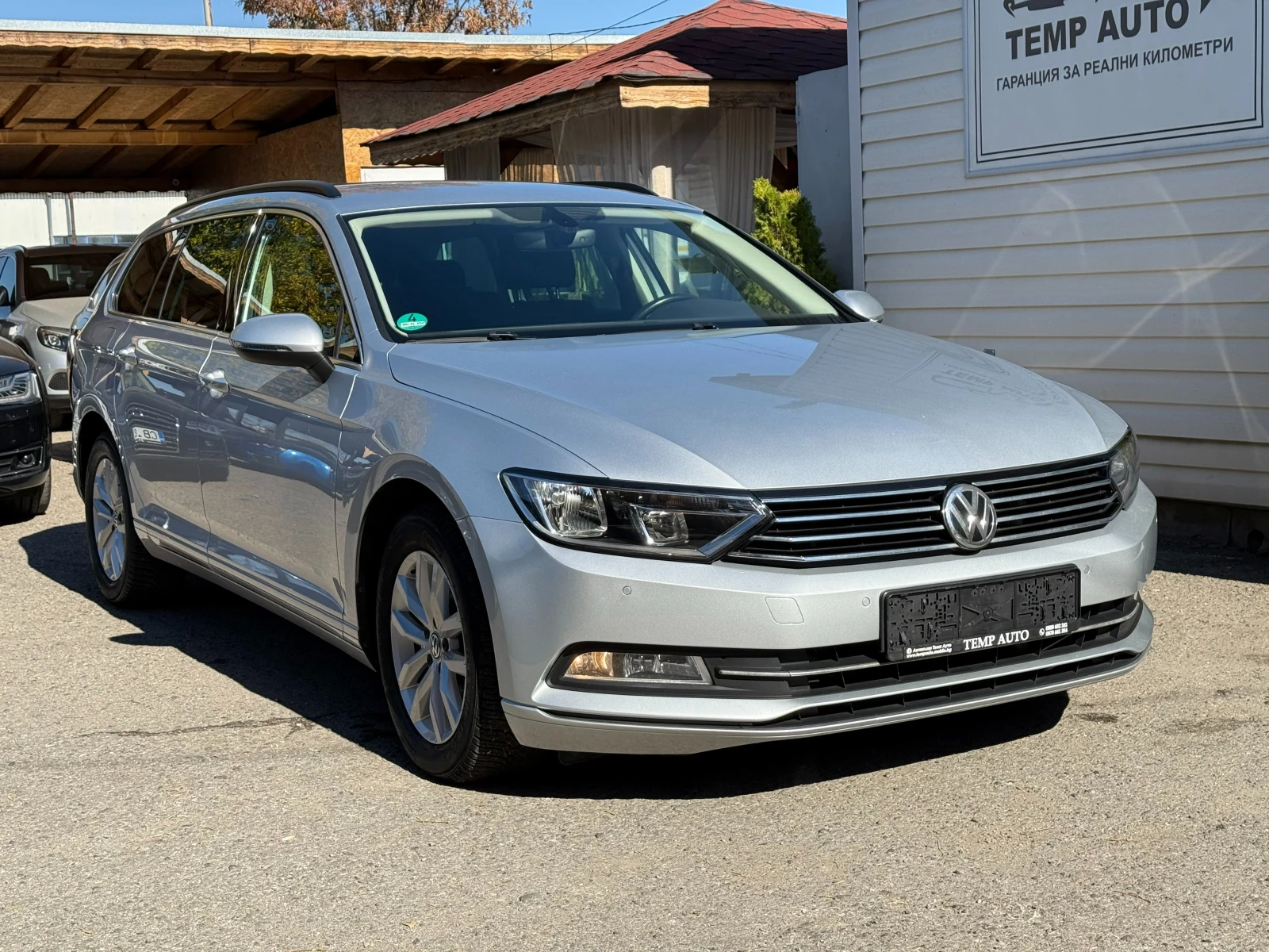 VW Passat 2.0TDI* 150к.с* СЕРВИЗНА КНИЖКА С ПЪЛНА ИСТОРИЯ В  - изображение 3