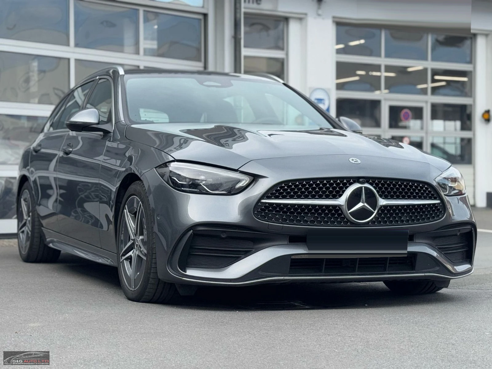 Mercedes-Benz C 220 AMG/197HP/CAM/DISTRONIC/NAVI/AMBI/KLESS/424v - изображение 5